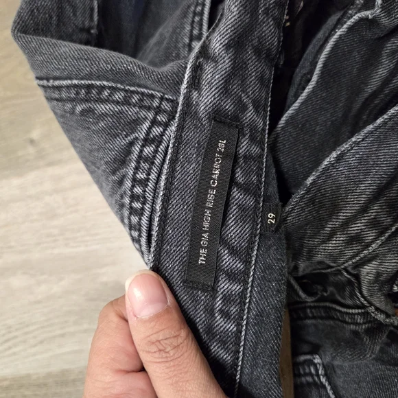 Aritzia Denim Forum The Gia High Rise Carrot Jeans Black Washed Straight Tapered - Picture 8 of 12